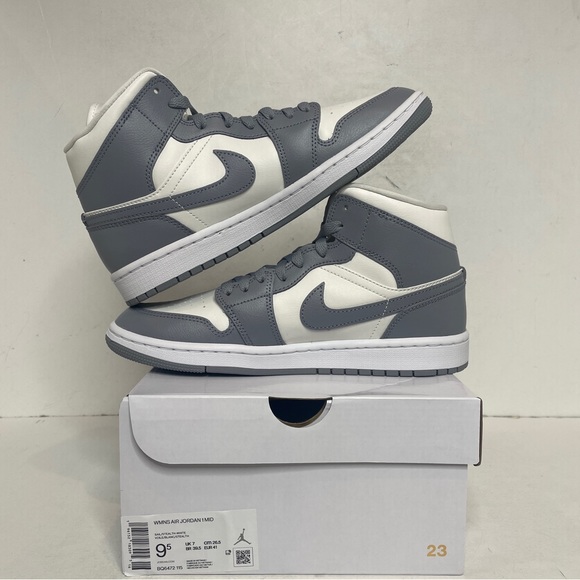 Nike Air Jordan 1 Retro Mid WMNS “Stealth” 2022 - Picture 3 of 4